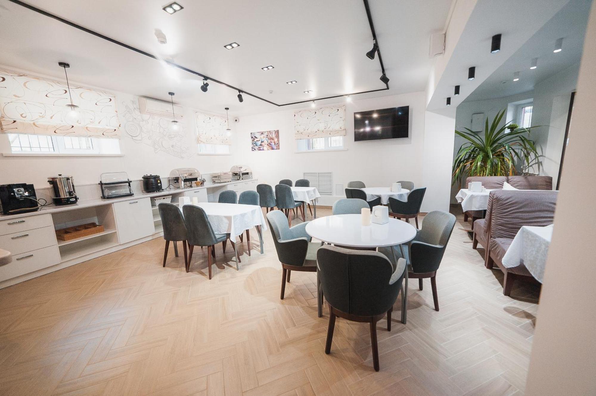 Kurmet Hotel Oral Buitenkant foto