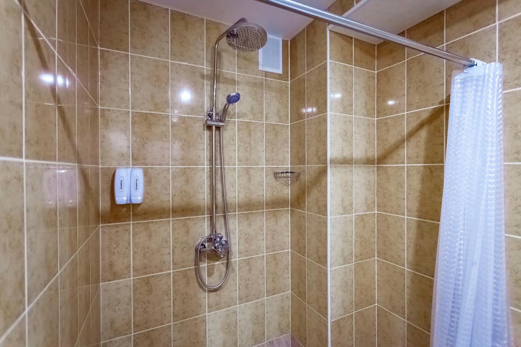 Kurmet Hotel Oral Buitenkant foto