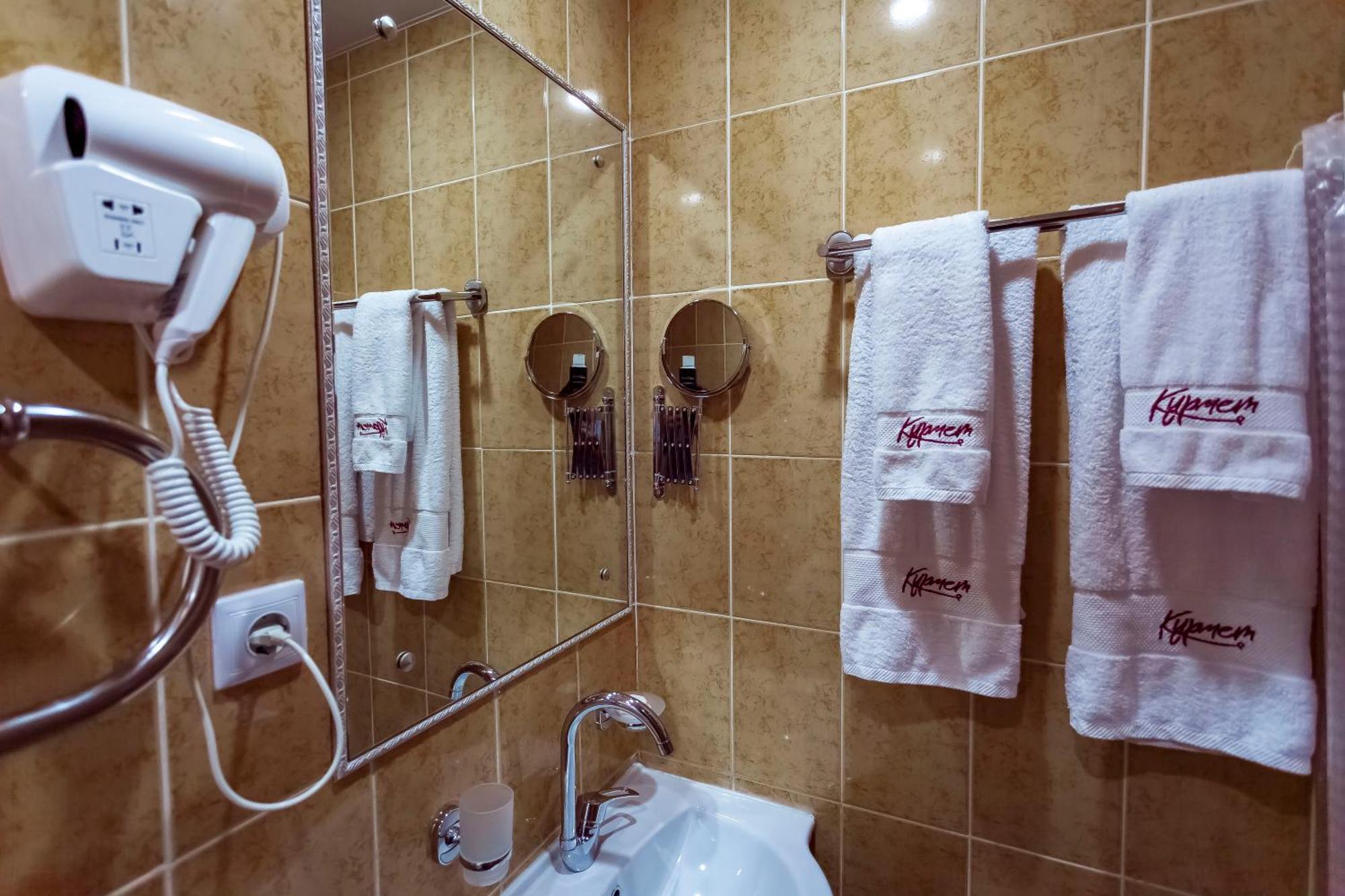Kurmet Hotel Oral Buitenkant foto