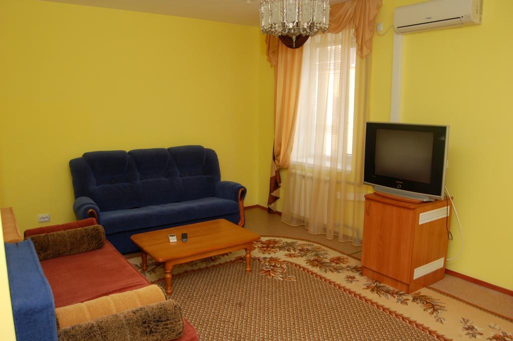 Kurmet Hotel Oral Buitenkant foto